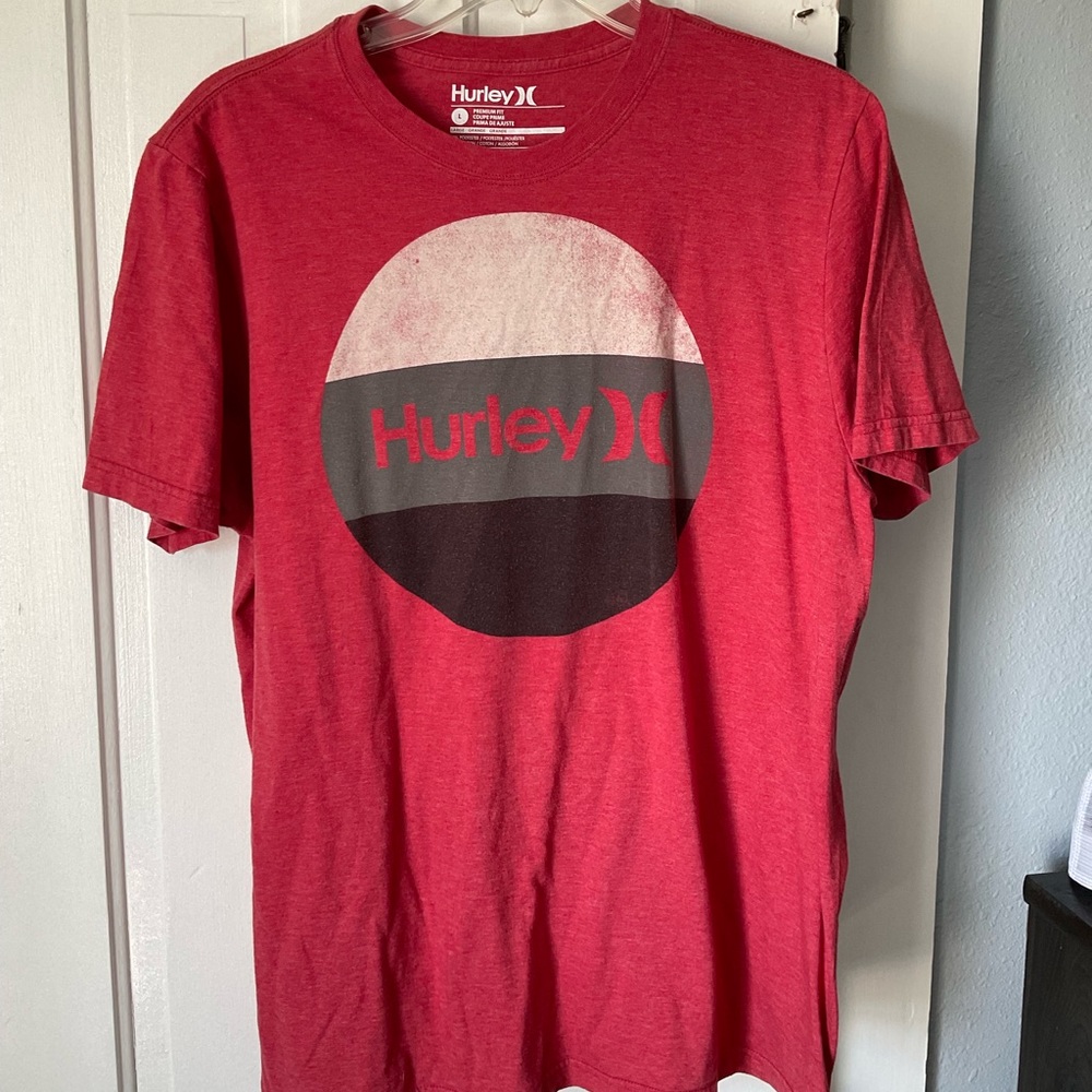 Hurley tshirt